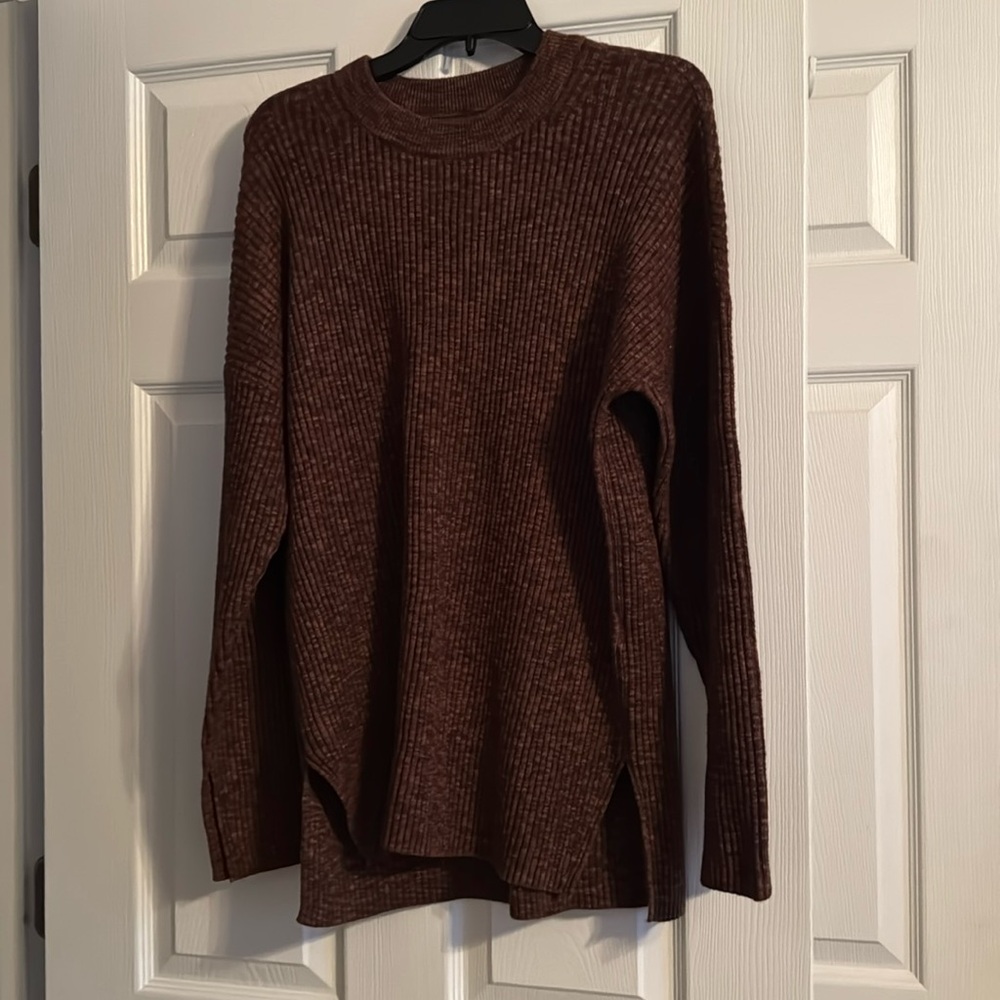 *NWOT Albercrombie & Fitch sweater, size M
